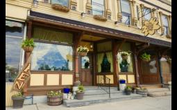 Front of Lancaster Yellow Deli